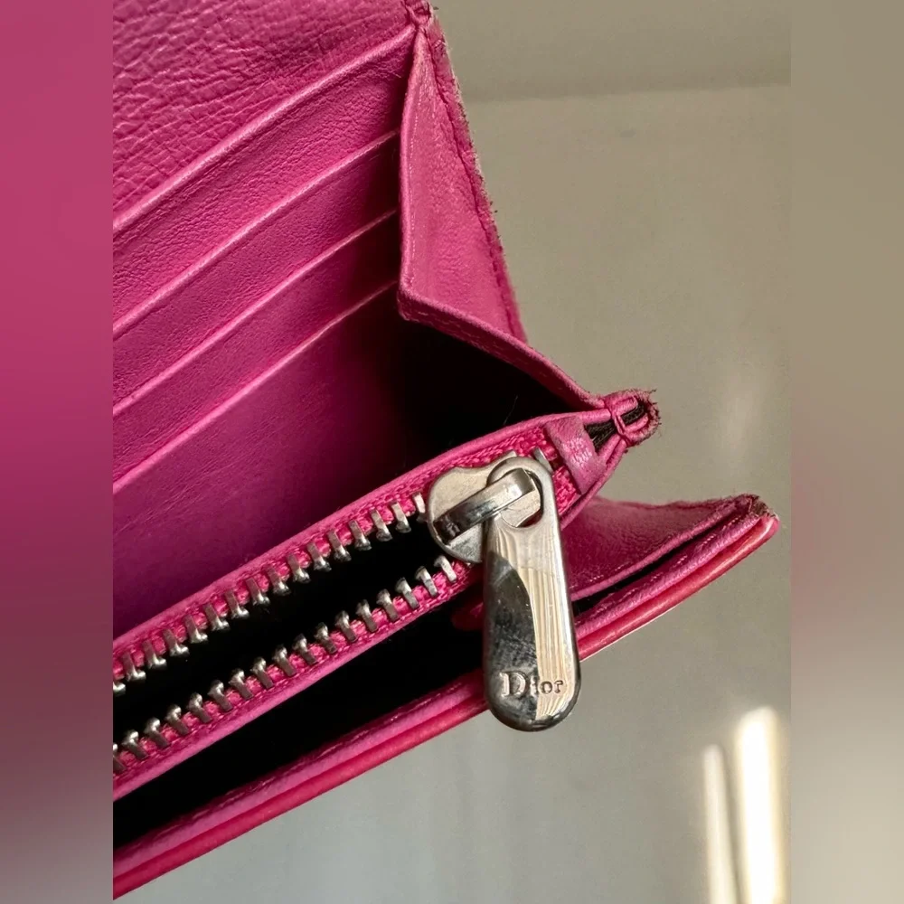 Christian Dior Ultimate Rendez-vous Patent Dior Trotter Fuchsia Authentic Wallet